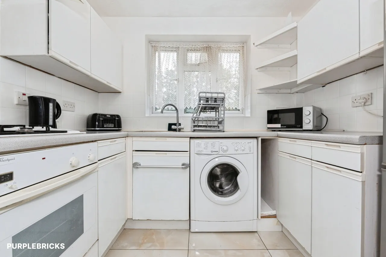 St. Michaels Close, South Ockendon, RM15, photo 10