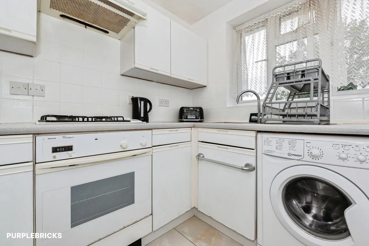 St. Michaels Close, South Ockendon, RM15, photo 11