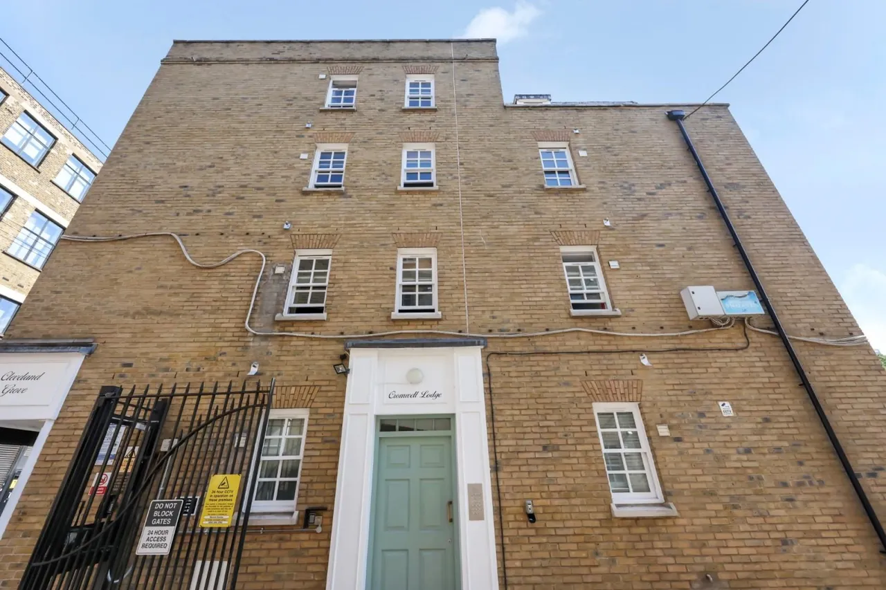 Cleveland Grove, London, E1, photo 8
