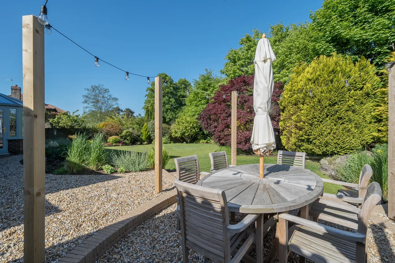 Hillgarth, HINDHEAD, GU26, photo 8