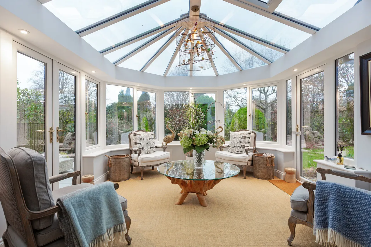 Hillgarth, HINDHEAD, GU26, photo 2