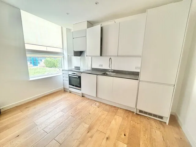 Regent House, Basildon, SS14, photo 4