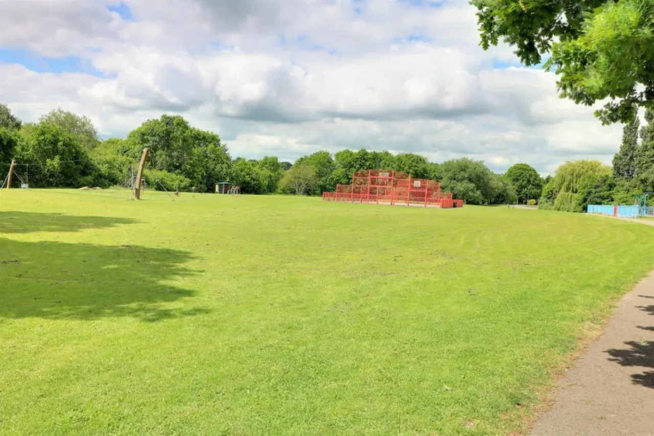 Brookside Green, Crewe, photo 19