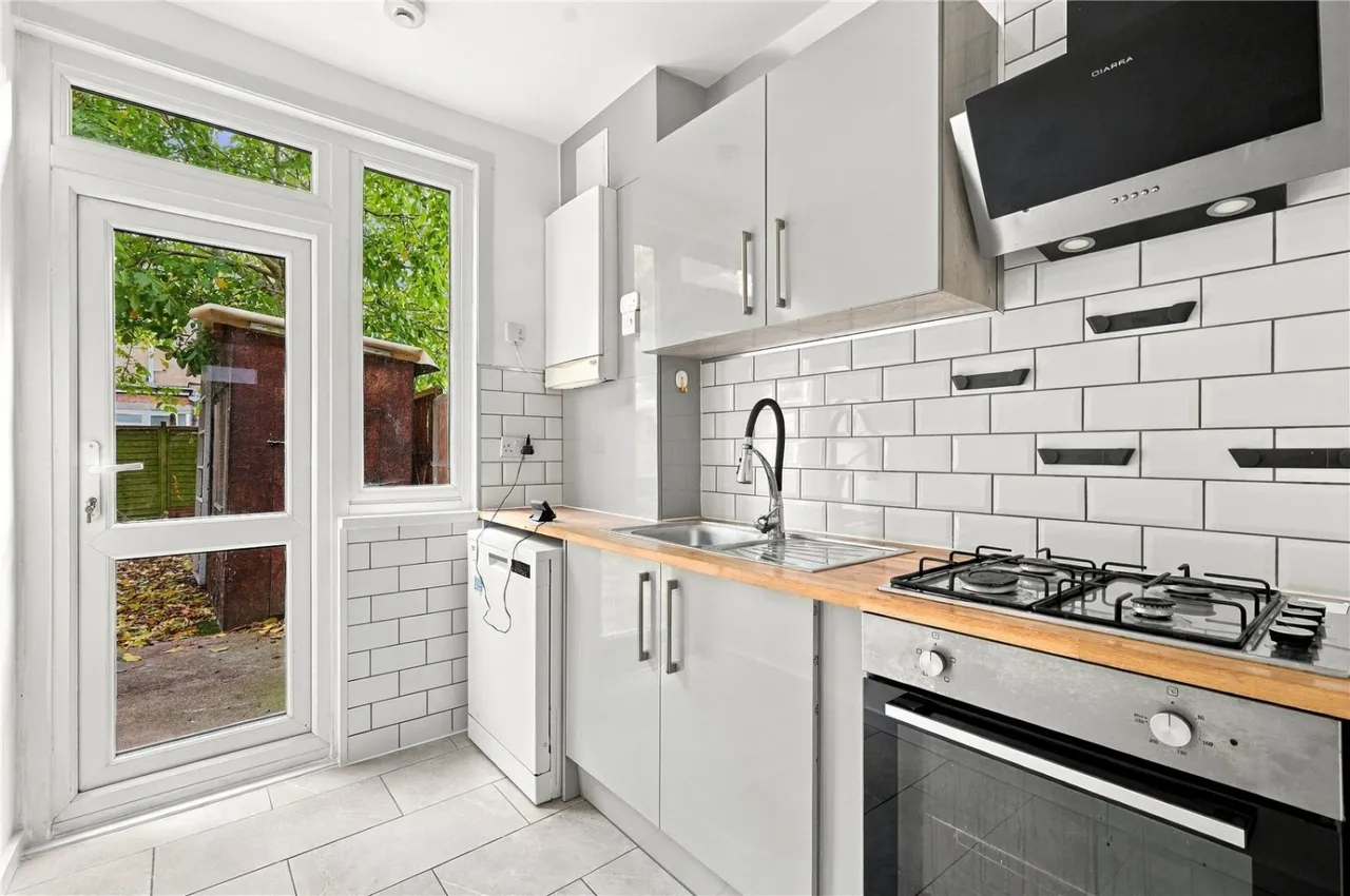 Thackeray Avenue, Tottenham, N17, photo 2