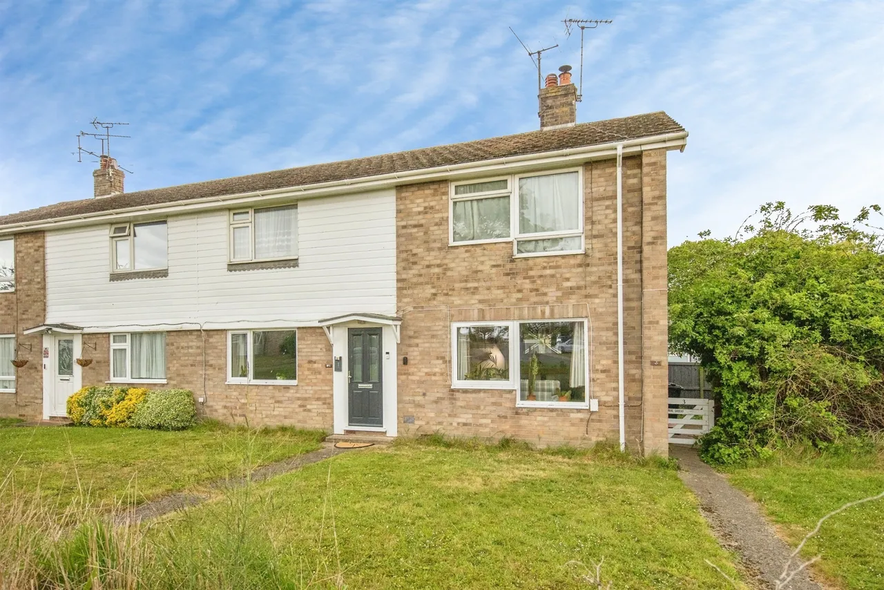 Columbine Gardens, Walton On The Naze, photo 3