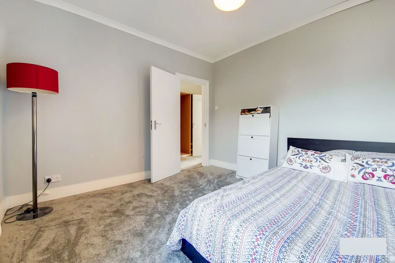 Top Floor Flat, 51 Hackford Road, London, photo 9