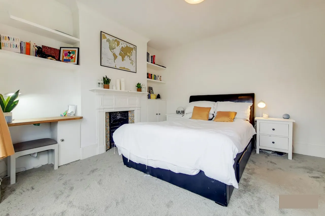 Top Floor Flat, 51 Hackford Road, London, photo 10