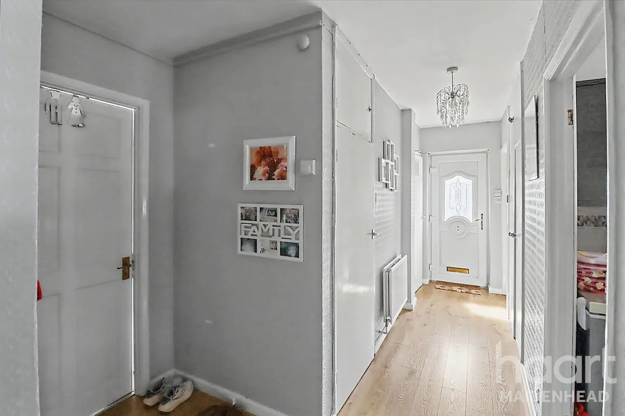 Crofthill Road, Slough, SL2, photo 13