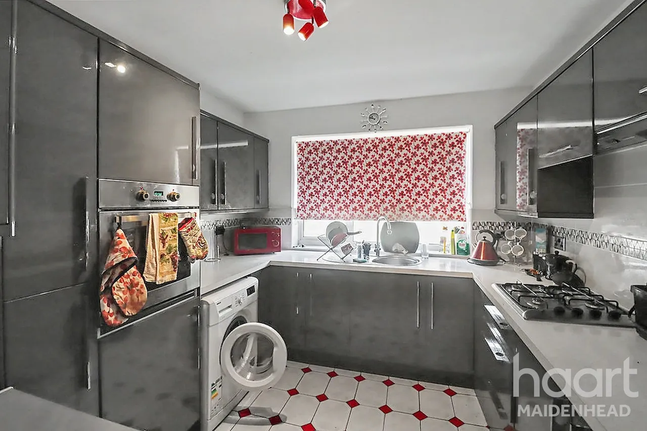 Crofthill Road, Slough, SL2, photo 6