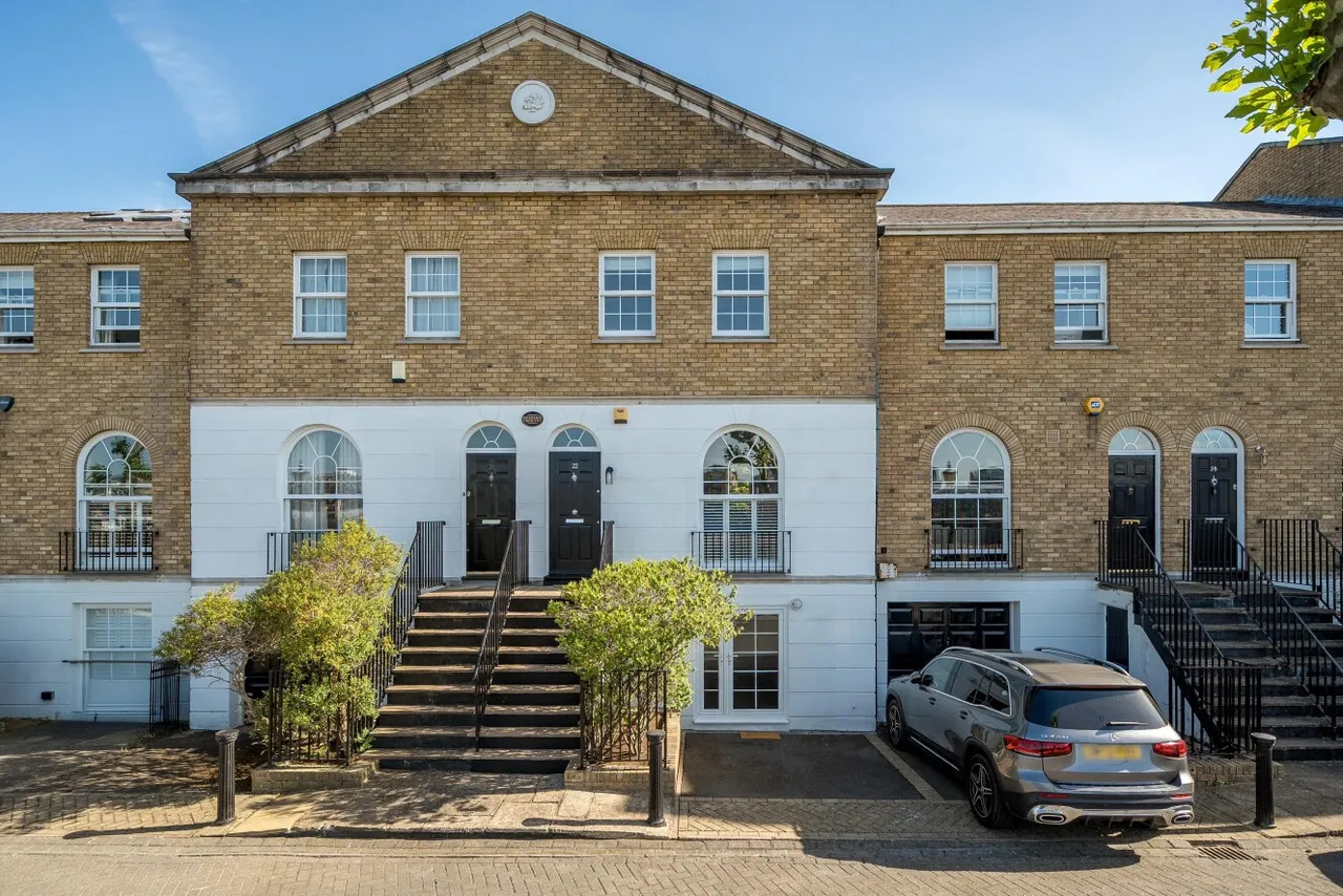 3 bed house for sale — Sovereign Crescent, Rotherhithe, London, SE16