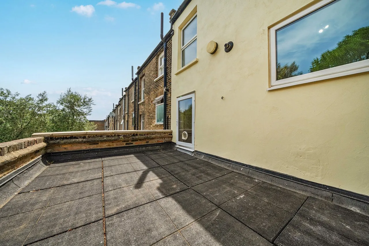 Faversham Road, SE6, photo 14