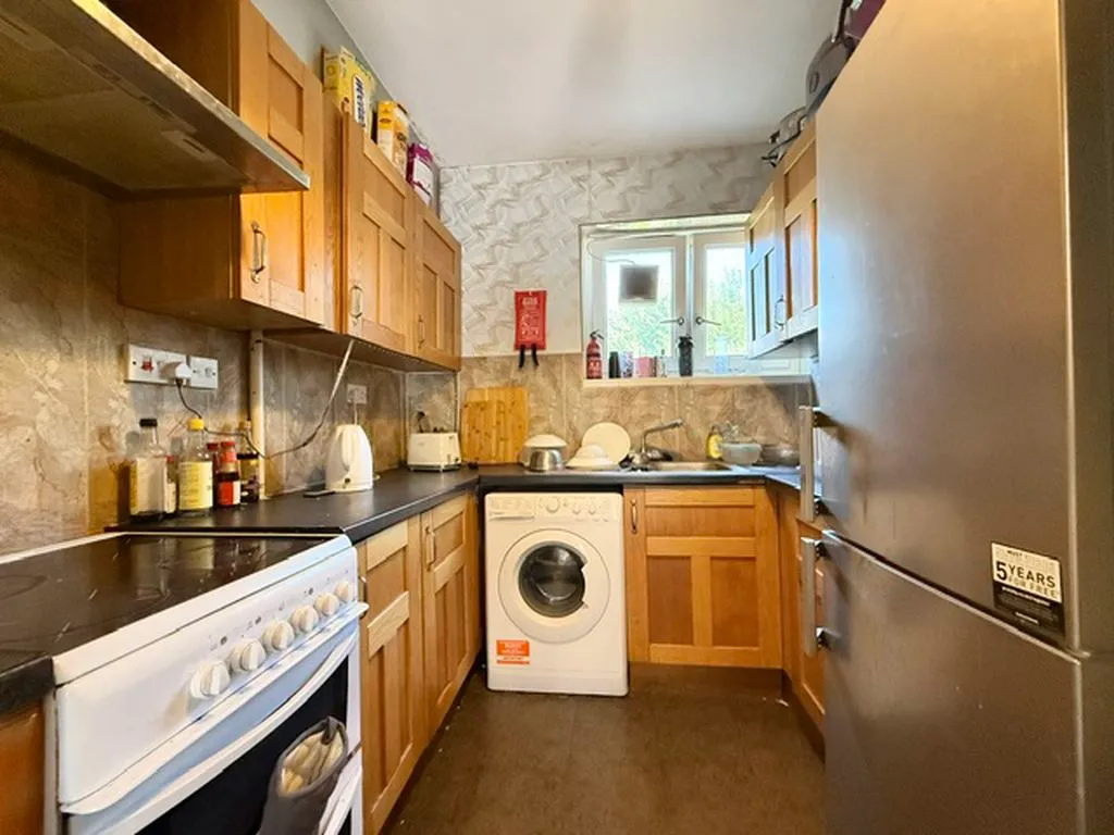 Burbage Close, London SE1 4EW, photo 2