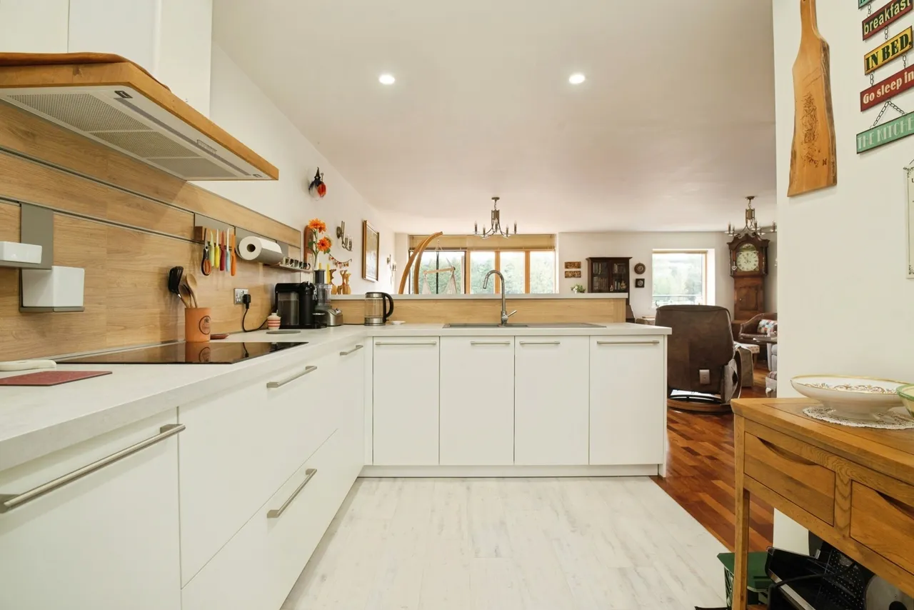 Henke Court, Cardiff, CF10, photo 11
