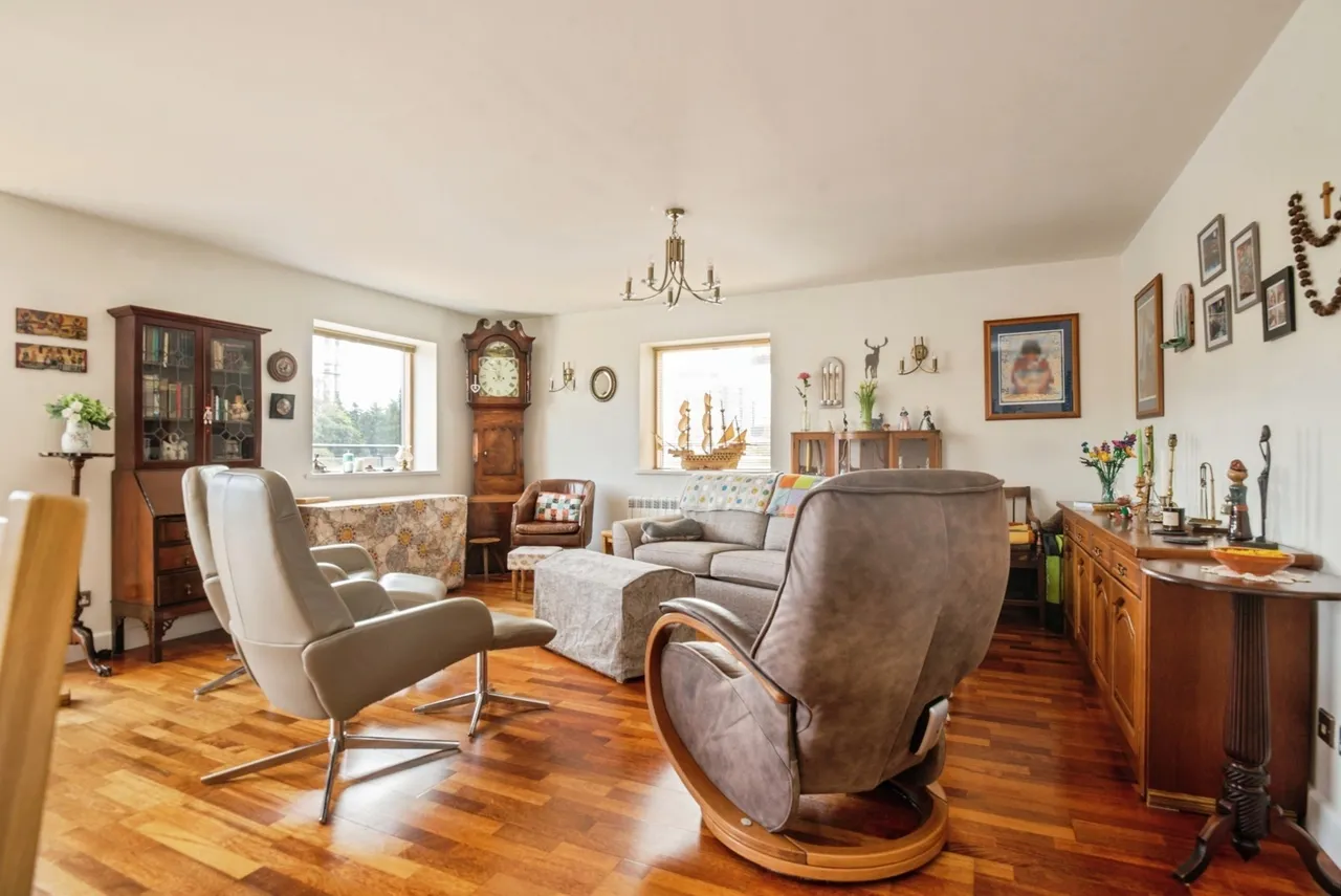 Henke Court, Cardiff, CF10, photo 8