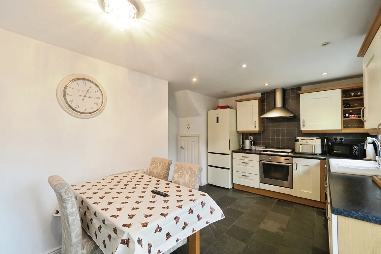 Oak Court, Balby, Doncaster, South Yorkshire, DN4, photo 6