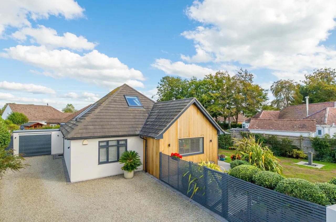 4 bed house for sale, Upper West Drive, Ferring, BN12