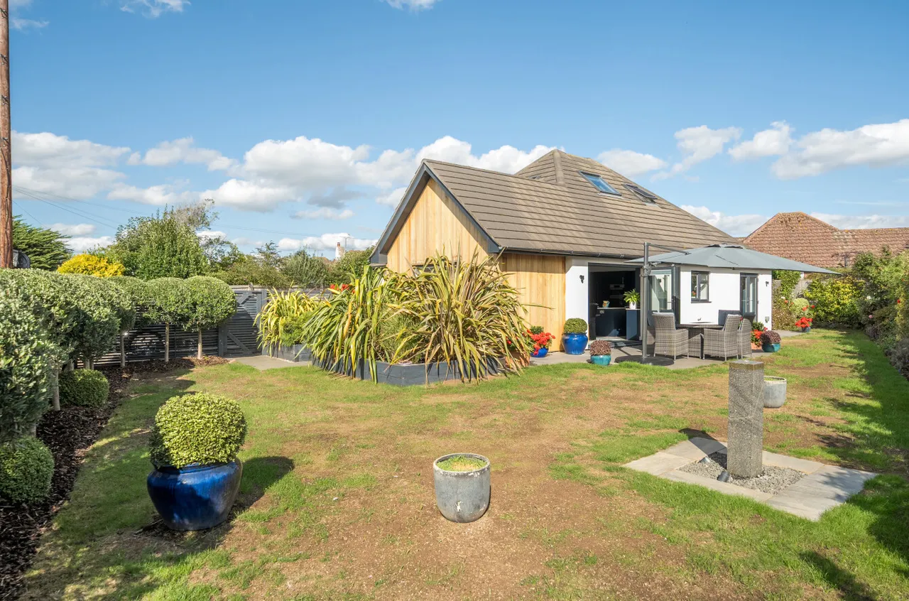 Upper West Drive, Ferring, BN12, photo 8