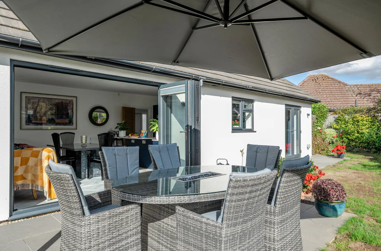 Upper West Drive, Ferring, BN12, photo 10