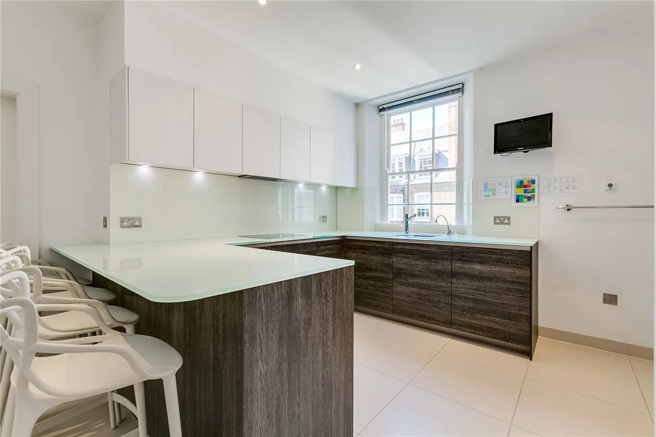 Old Brompton Road, South Kensington, SW5, photo 5