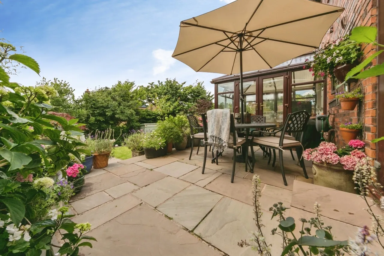 Freshfield Drive, Macclesfield, Cheshire, SK10, photo 12