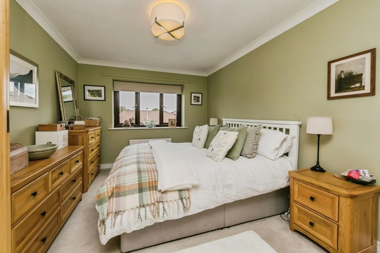 Freshfield Drive, Macclesfield, Cheshire, SK10, photo 8