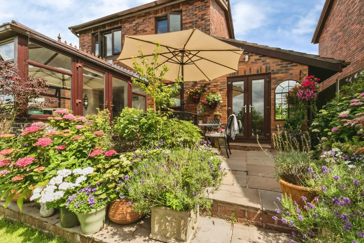 Freshfield Drive, Macclesfield, Cheshire, SK10, photo 21
