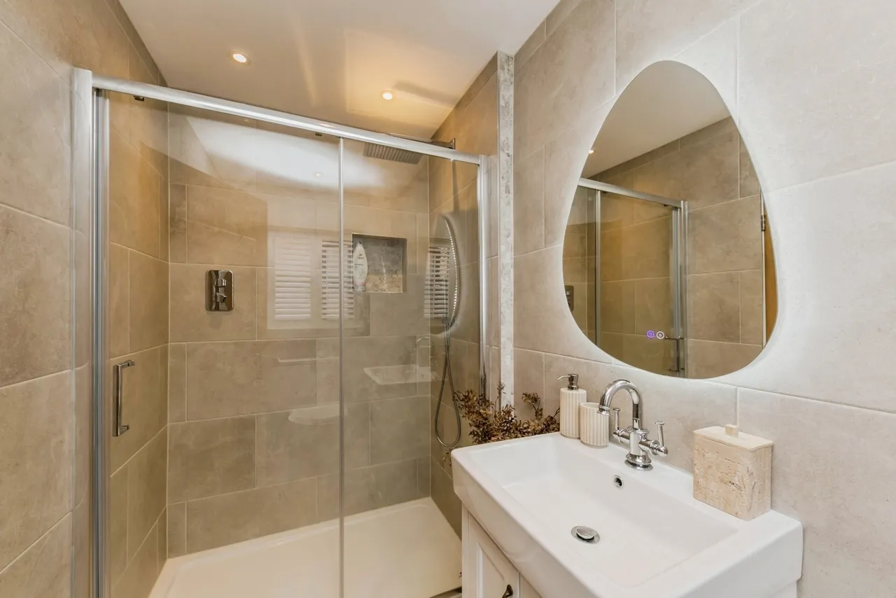 Freshfield Drive, Macclesfield, Cheshire, SK10, photo 9
