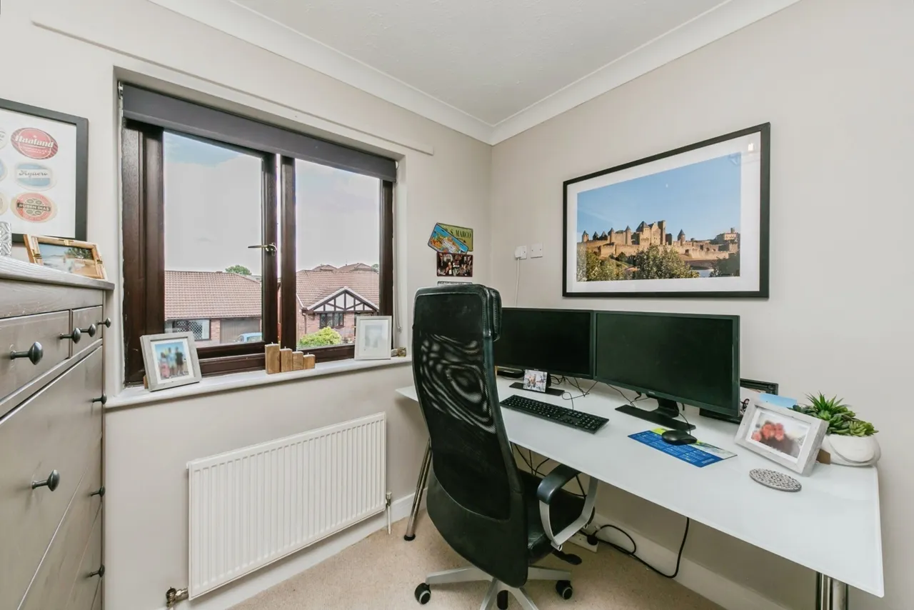 Freshfield Drive, Macclesfield, Cheshire, SK10, photo 20