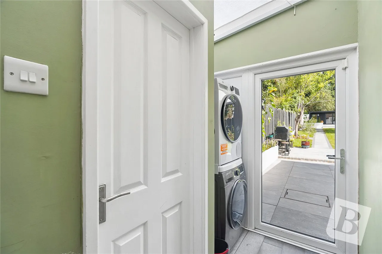 Mill Park Avenue, Hornchurch, RM12, photo 17