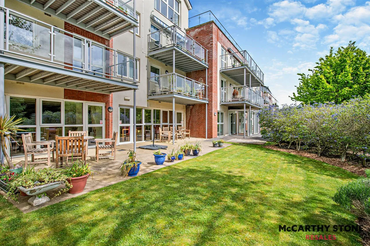 1 bed flat for sale, Mount Street, Taunton, TA1