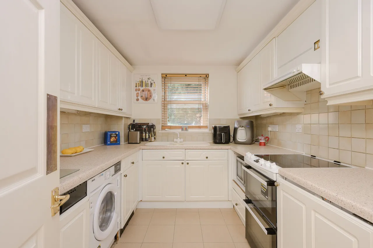Kingston Road, Wimbledon, SW19, photo 3