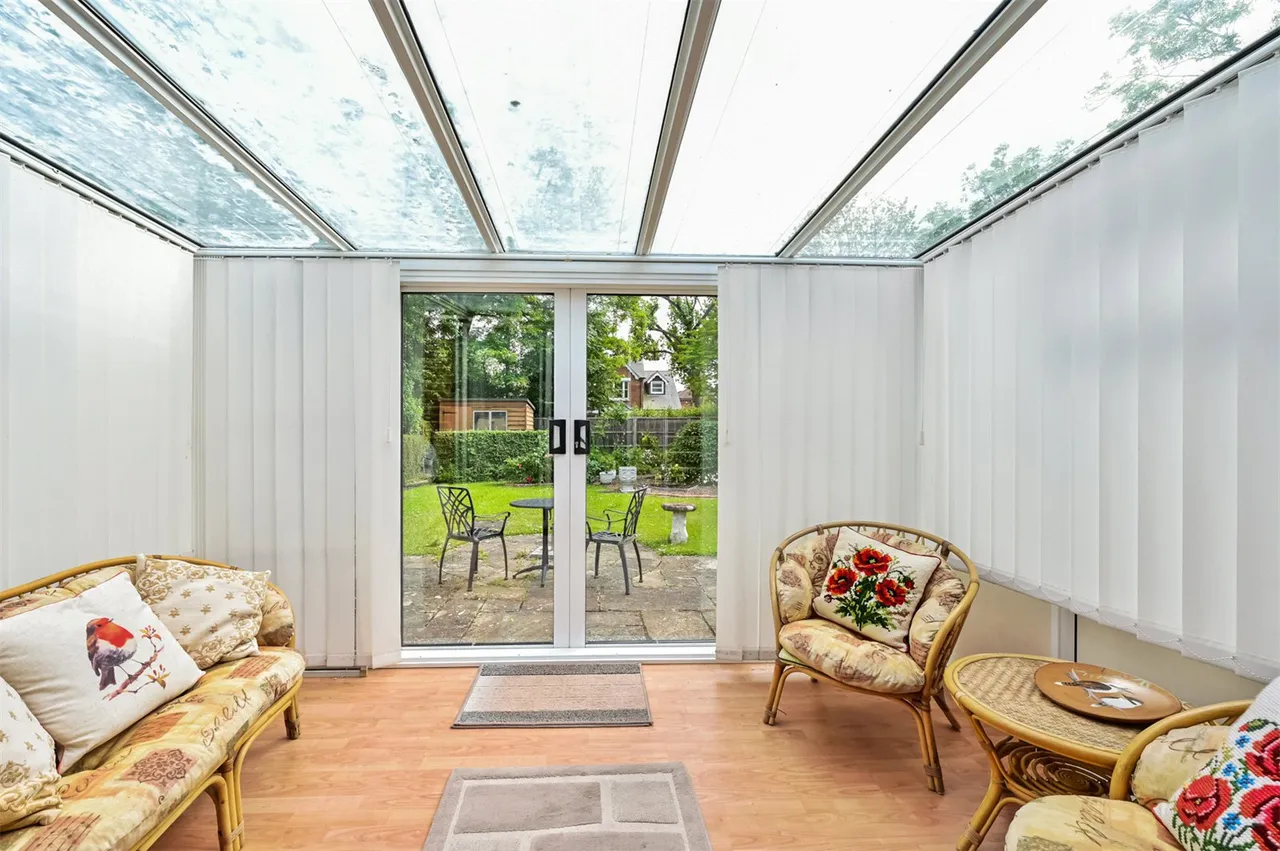 Old Rectory Drive, Ash, Guildford, Surrey, GU12 6EX, photo 10