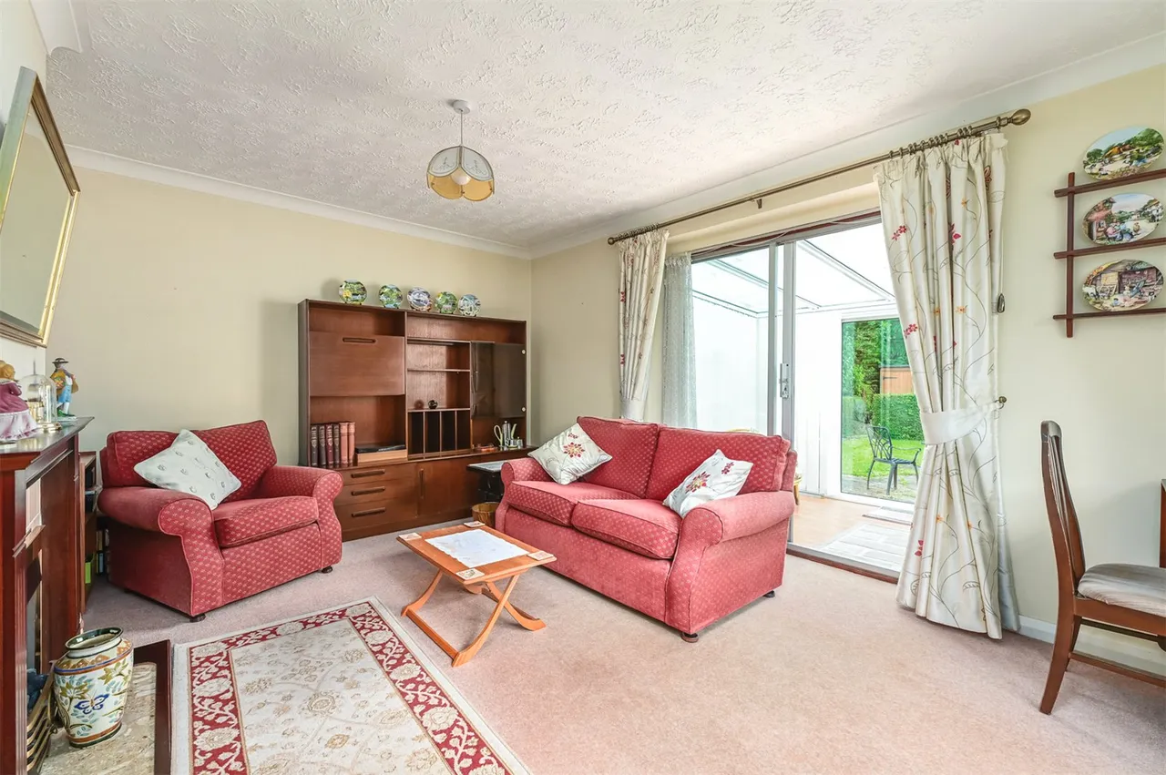 Old Rectory Drive, Ash, Guildford, Surrey, GU12 6EX, photo 8