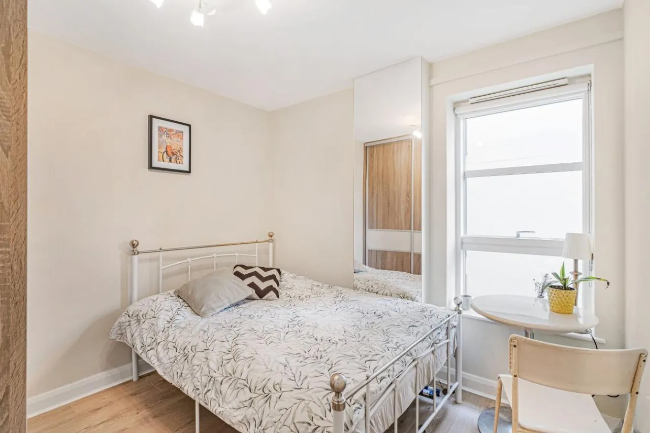 Bournemouth Road, Peckham, London, SE15, photo 4