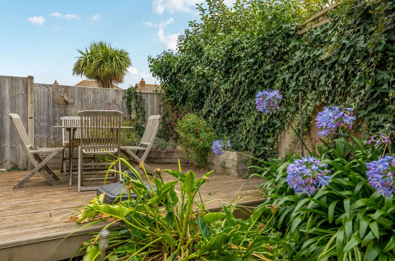 Mere Close, Bracklesham Bay, PO20, photo 14