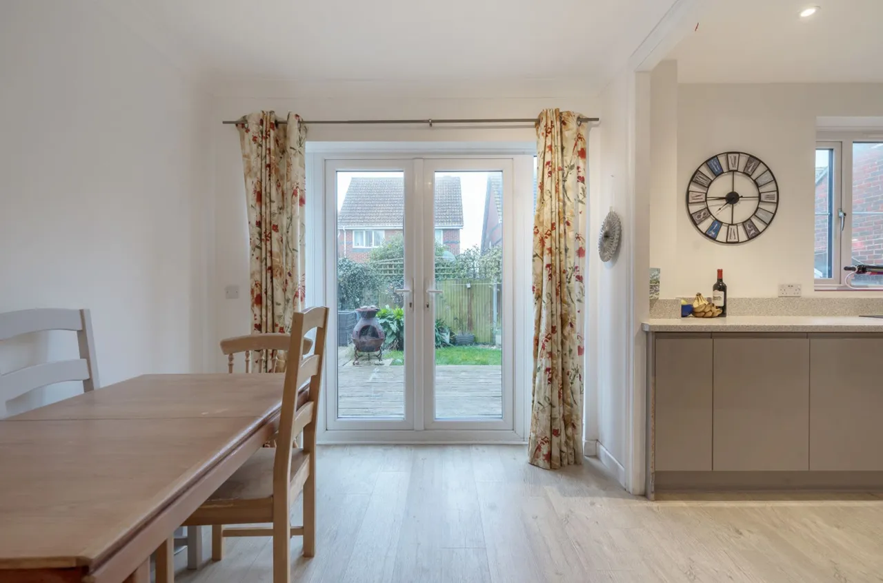 Mere Close, Bracklesham Bay, PO20, photo 10