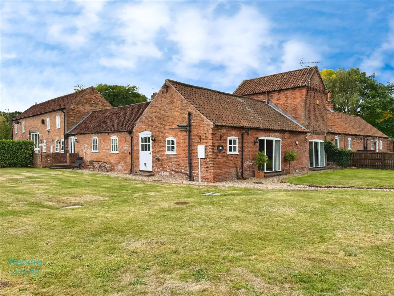 4 bed barn conversion for sale, Haughton Meadows, Haughton