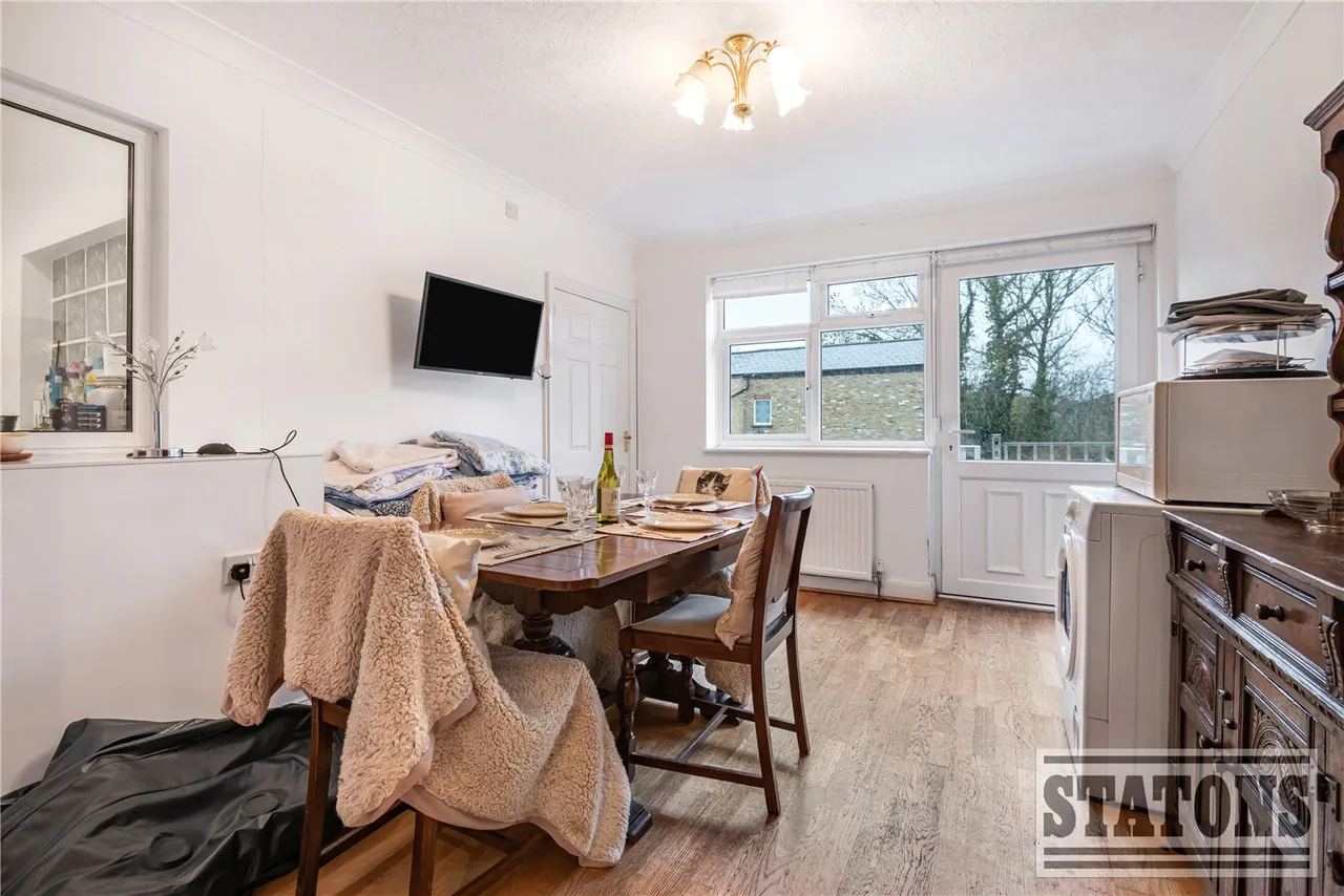 Blakeney Close, Whetstone, London, N20 9LH, photo 6