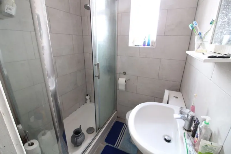 Lyndhurst Road, Luton LU1 1LN, photo 9