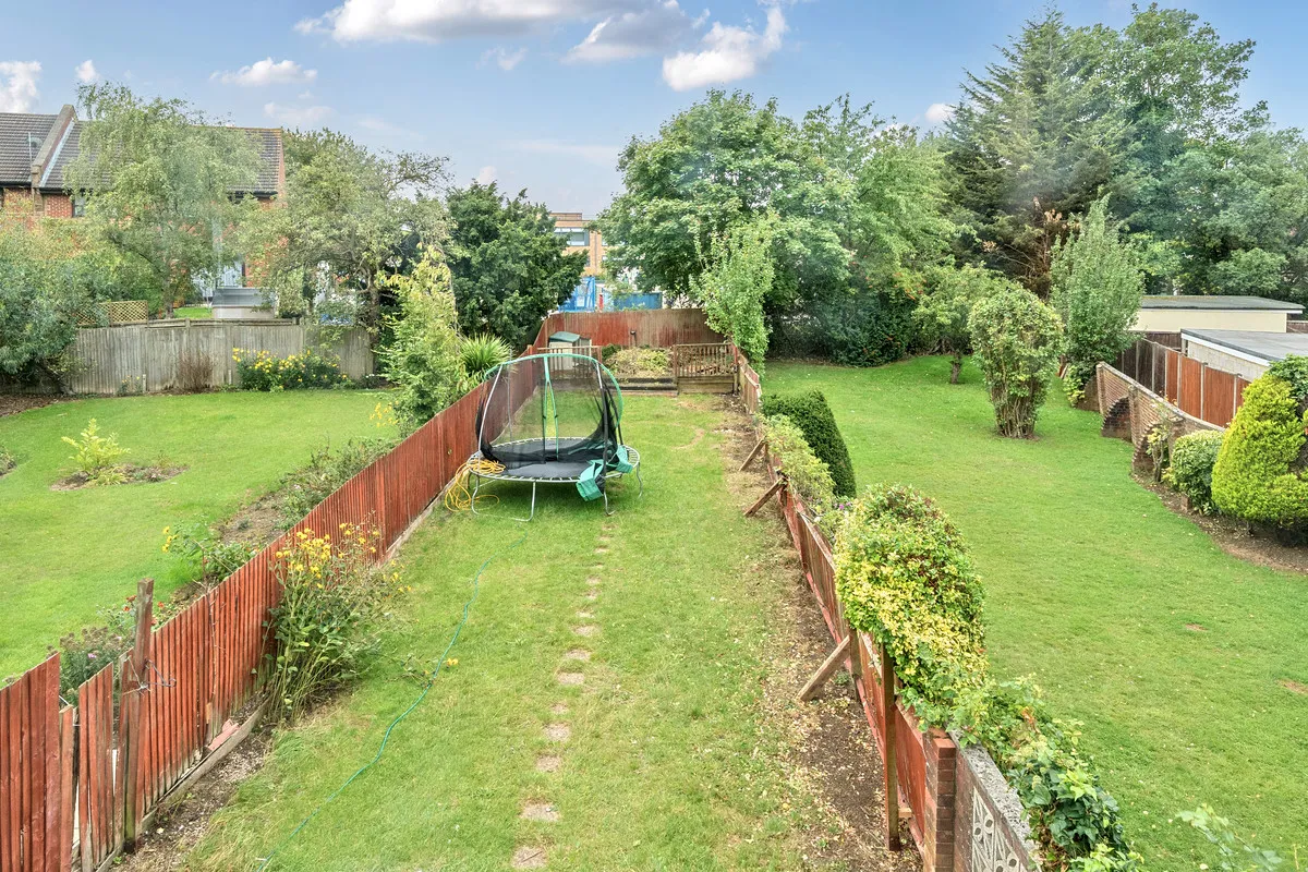 Harrow, HA3, photo 11