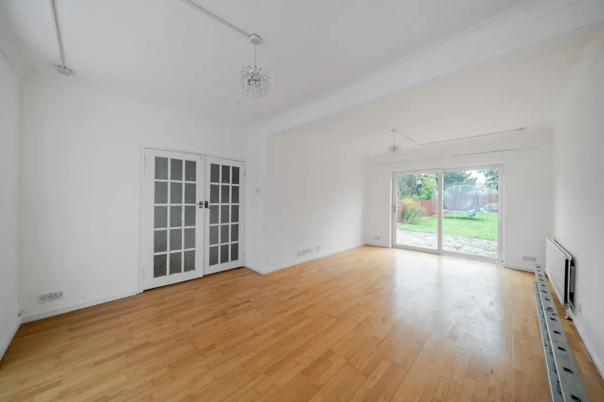 Harrow, HA3, photo 4