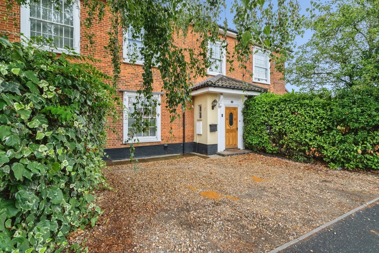 3 bed house for sale — Victoria Road, Diss