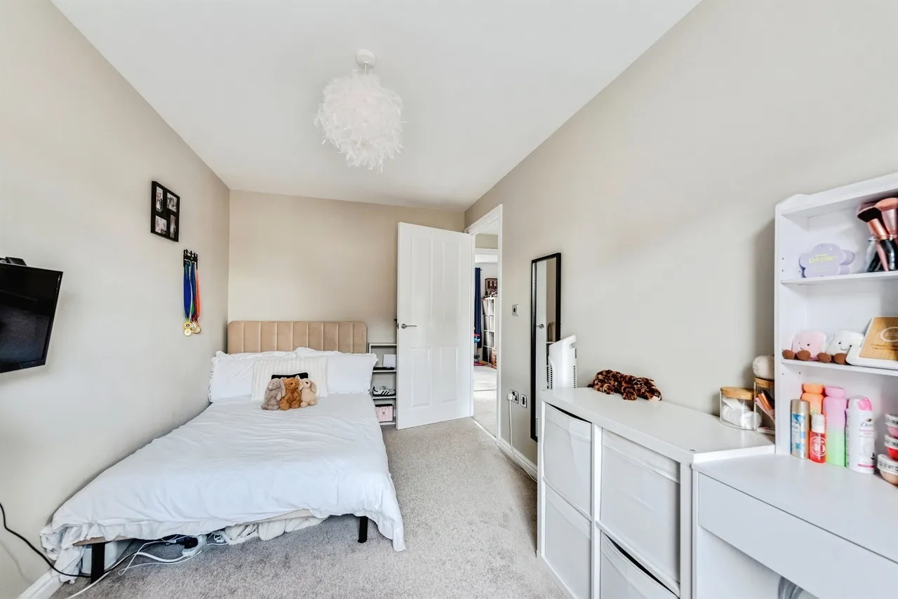 Havisham Drive, Swindon, SN25, photo 6