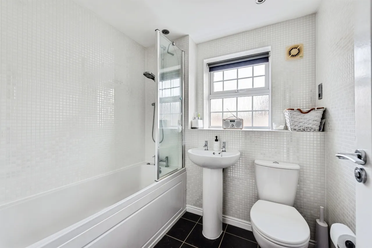 Havisham Drive, Swindon, SN25, photo 10