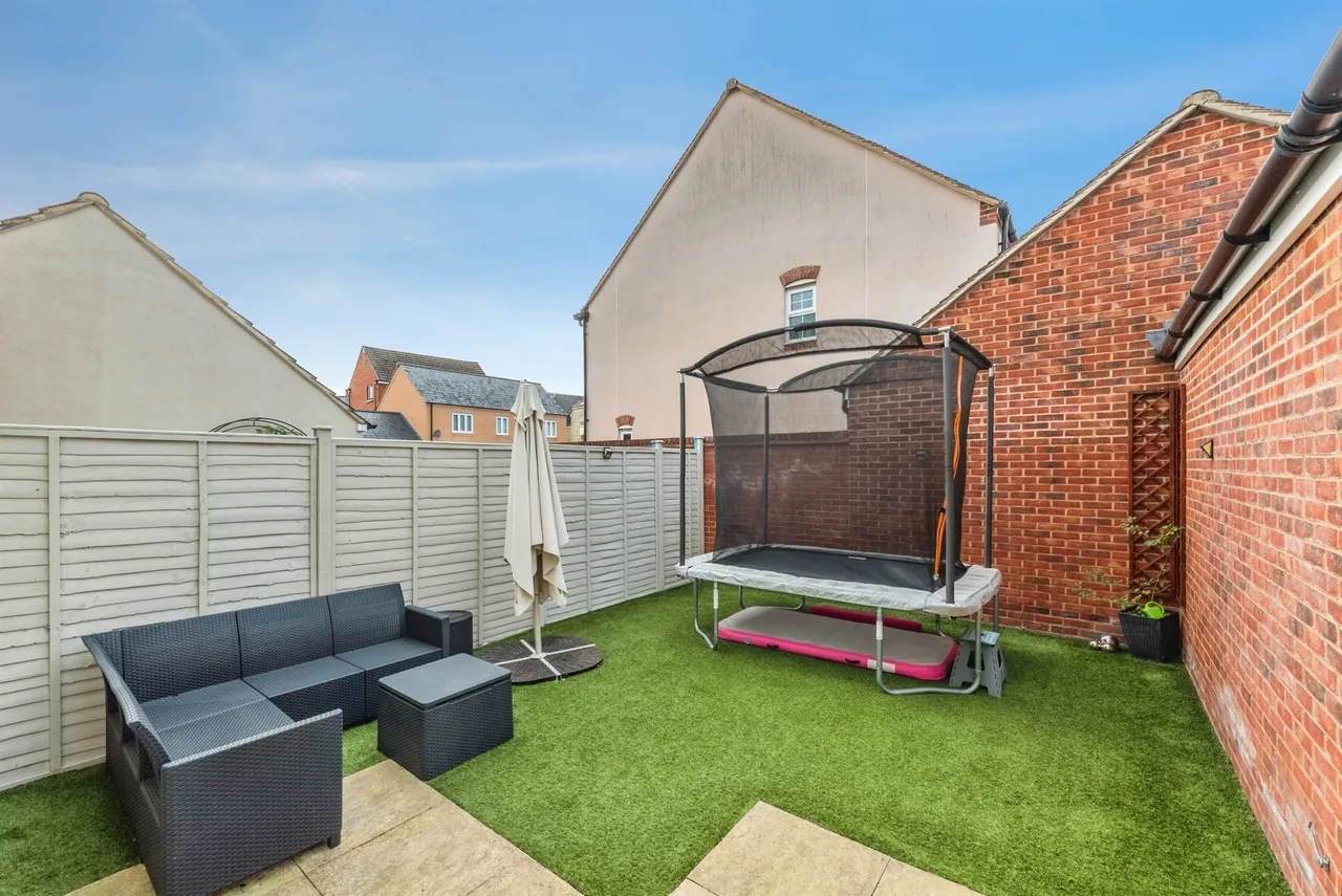 Havisham Drive, Swindon, SN25, photo 12