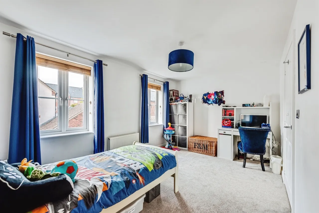 Havisham Drive, Swindon, SN25, photo 8