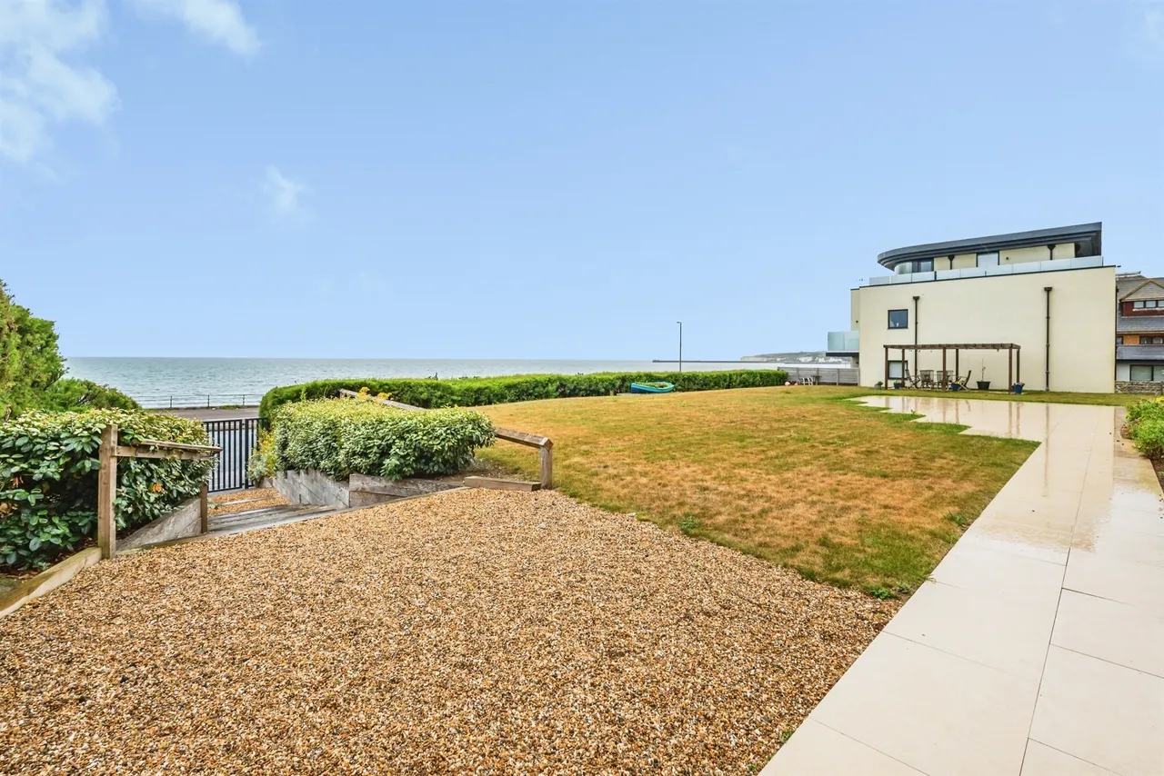 Claremont Road, Seaford, BN25, photo 33