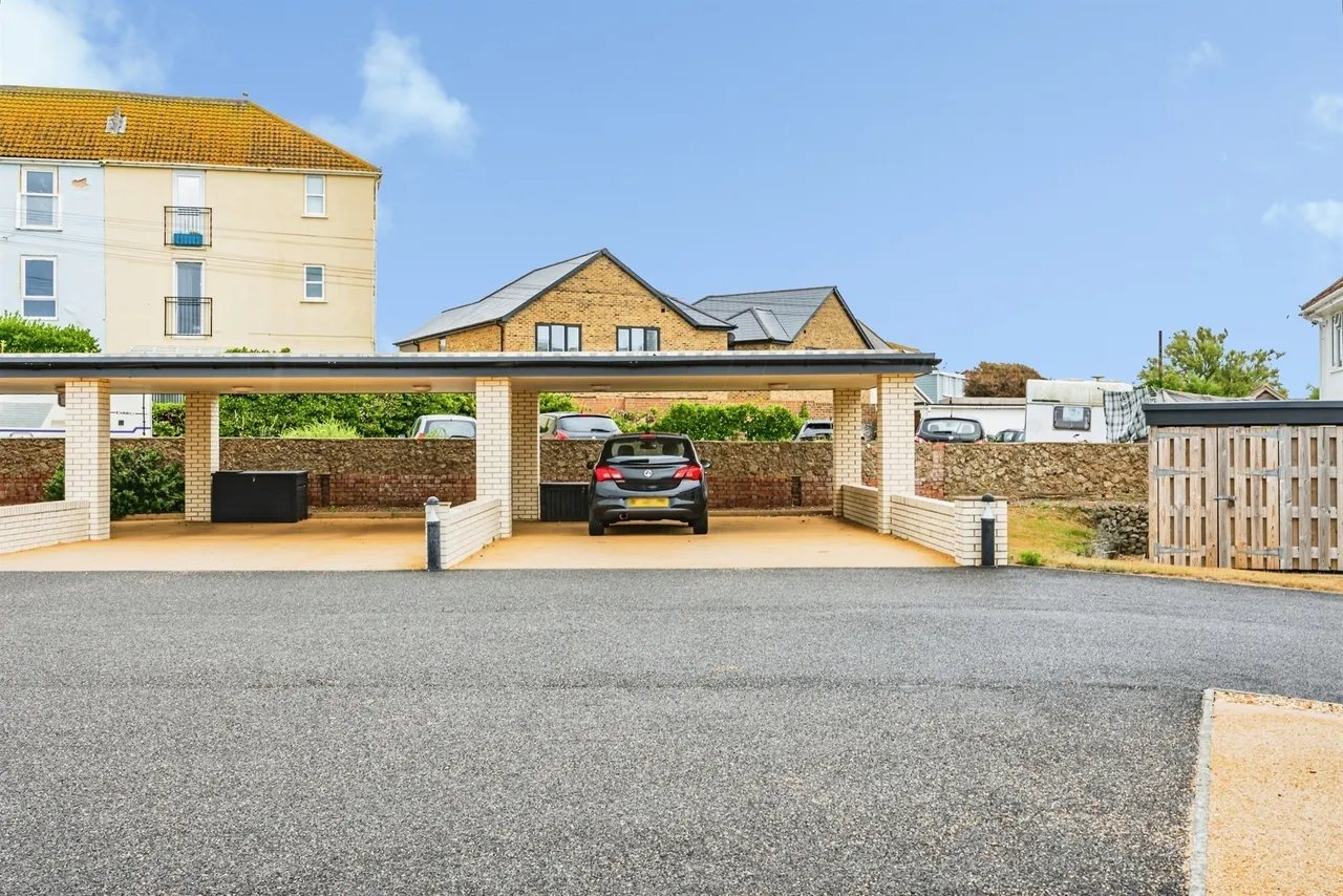 Claremont Road, Seaford, BN25, photo 31