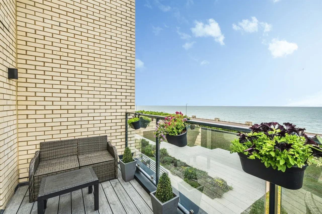 Claremont Road, Seaford, BN25, photo 8