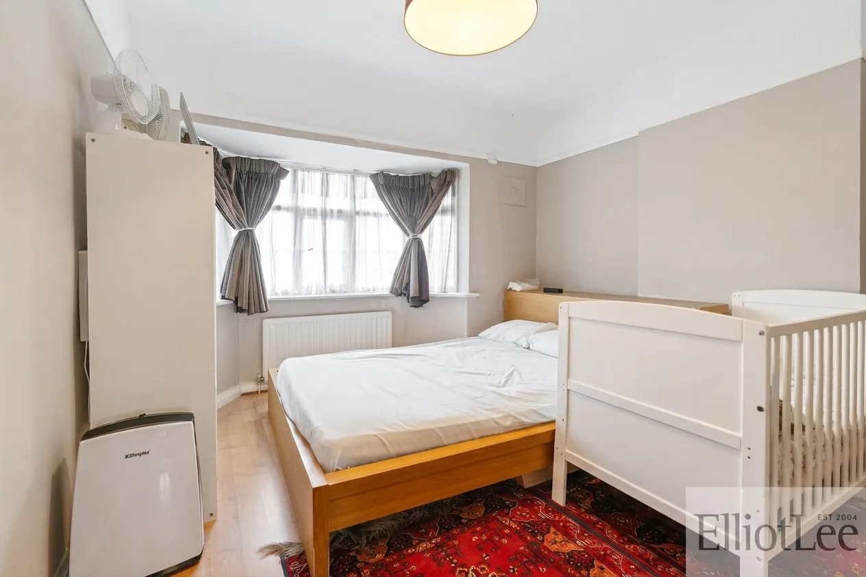 Sherwood Avenue, Greenford, UB6, photo 10